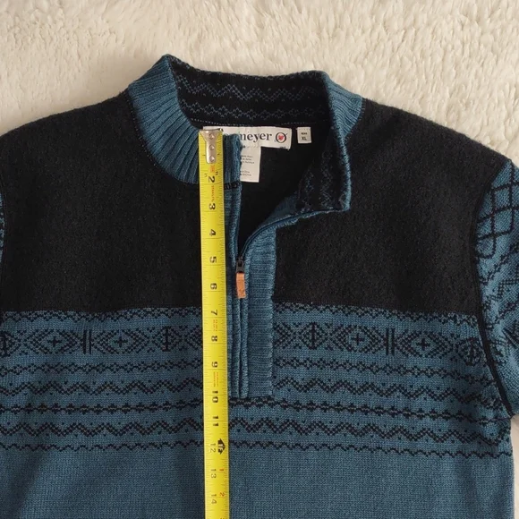 Obermeyer Men's Teal and Navy Zip-Up Sweater - Picture 3 of 17